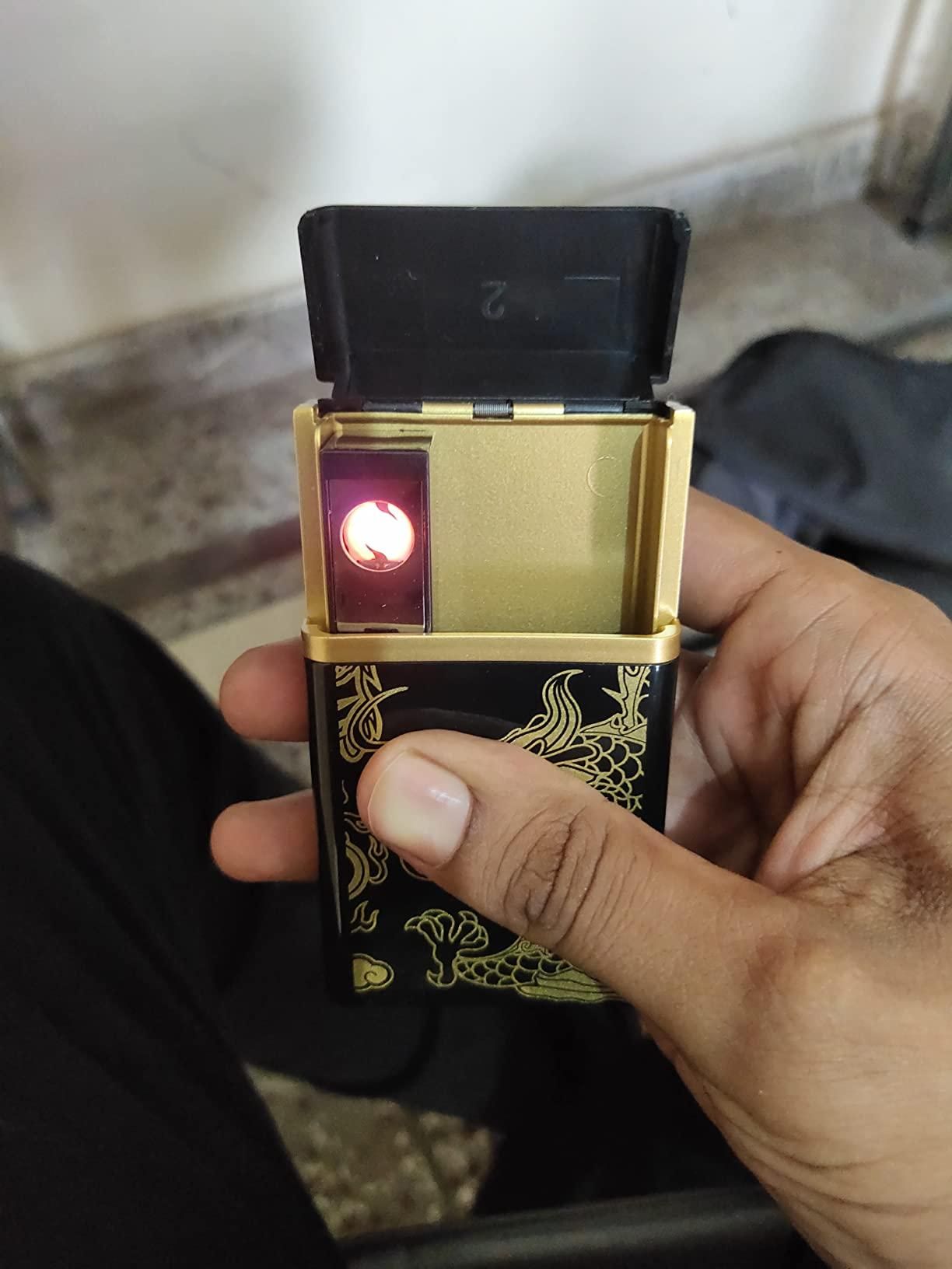 2 in 1 Rechargeable Cigarette Case with Lighter