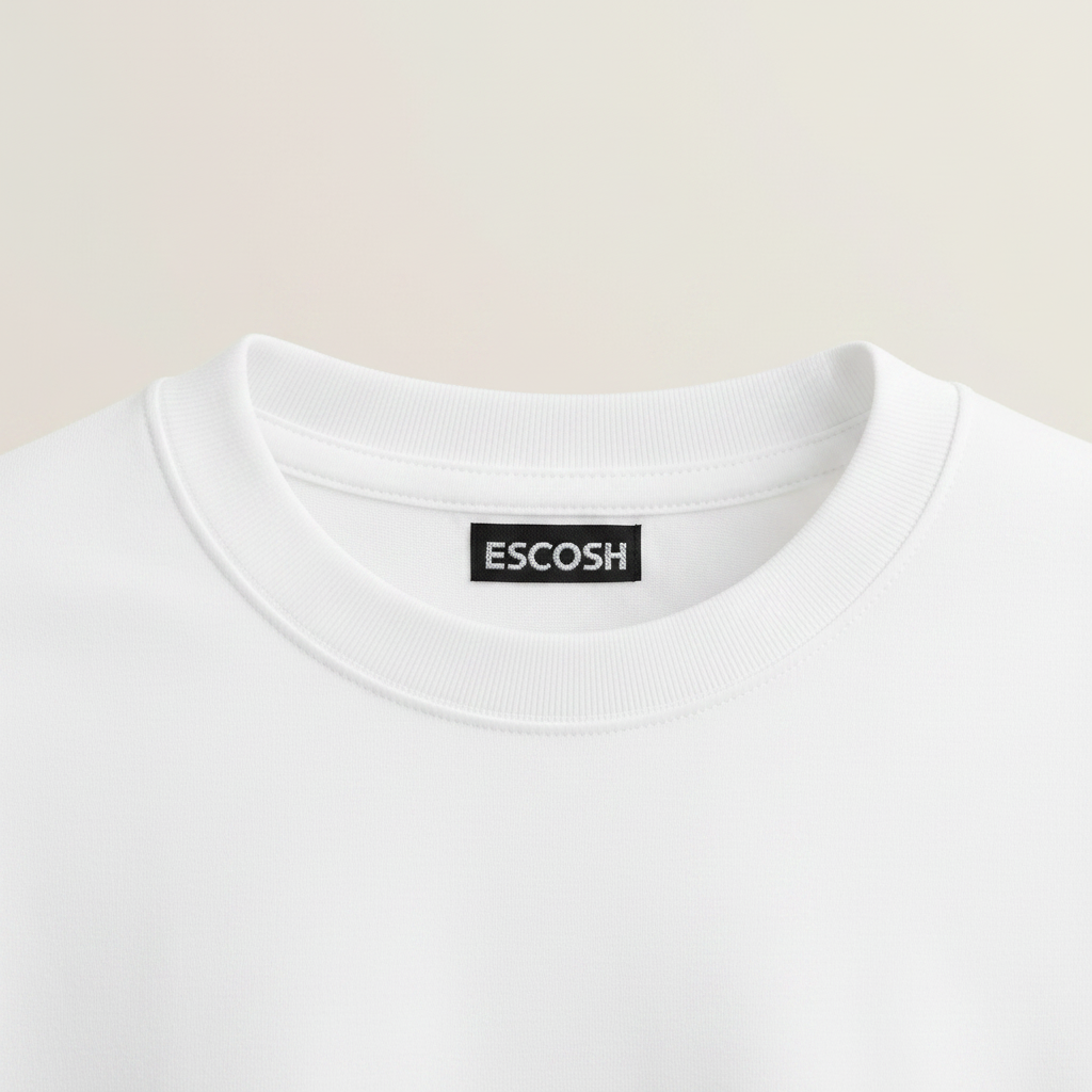 S3 - Collar and fabric detail